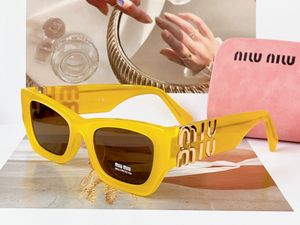 Designer Zonnebril SMU09WS Miui Hoge Kwaliteit Glimpse 2024 Zomer Klassieke Cat Eye Rechthoek Zonnebril voor Vrouwen