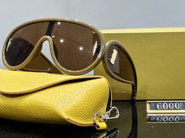 Designer Zonnebril Zomer Outdoor Strand Sun Glazen Fashion Full Frame Sunglass Mens Women 6 Colors Good Quality 6000