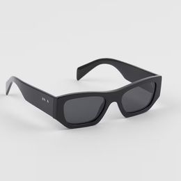 Gafas de sol de diseño Gafas negras de moda de alta calidad Gafas de conducción Protección solar Elementos esenciales de playa anti-UV para viajes y tomar fotografías D0016