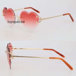 Lunettes de soleil de designer Vente en gros Cadre en or 18 carats Tendance anormale Femmes Sans monture UV400 Luxe Diamant Coupe Hommes Design Lunettes Extérieur Miroir Été Extérieur