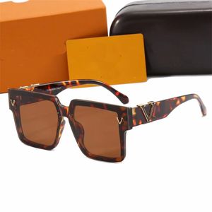 Gafas de sol de diseñador Marca de moda para mujer Gafas de sol sin montura Gafas de ciclismo de lujo para hombre Material antirreflectante de alta calidad con caja