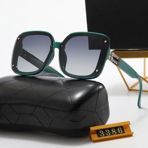 gafas de sol de diseñador mujer hombre gafas de sol de lujo Moda al aire libre Viajar UV400 gafas de sol Gafas clásicas Gafas unisex conducción deportiva Múltiples tonos de estilo