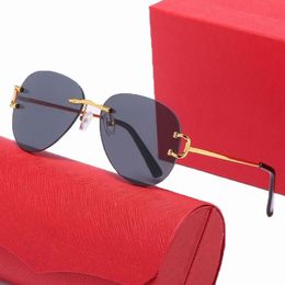 Gafas de sol de diseñador para mujer Gafas de sol de diseñador para hombre Sombras Gafas de lujo Sin montura Rectángulo Cuerno de búfalo Moda Hombres clásicos Lentes negros transparentes con caja