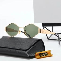 Designer zonnebril Dames herenbril UV-bescherming Mode Luxe zonnebril Letters Casual retro bril Metaal volledig frame