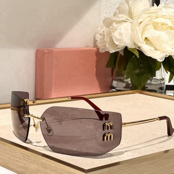 Lunettes de soleil de designer Femmes Top Haute Qualité Miui Luxe Smu54y Runway Lunettes de soleil sans cadre Lentille incurvée Rectangle Lunettes de soleil Trendy Girls Y2k Voyage Conduite Shades