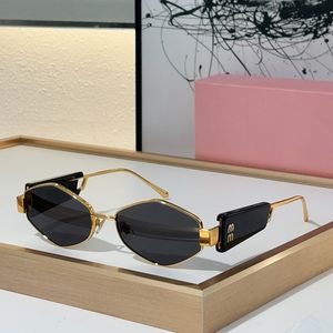 Gafas de sol de diseñador Gafas para mujer Gafas de sol estéticas Elegancia europea y americana Gafas de sol Hombres Ropa de moda diaria Gafas de sol rómbicas occhiali da sole