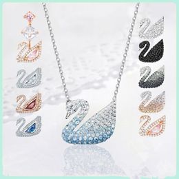 Designer SWA 1: 1 Versie van hoge kwaliteit Gradiënt Blue Black Swan hanger ketting ketting kristal zwaan diamant choker keten sieraden cadeau v118