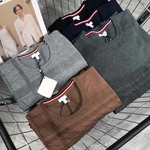 Pulls de créateurs Hommes Femmes Pull Sweatshirts Sweats à capuche avec lettre broderie printemps manches longues tricots vêtements décontractés de haute qualité