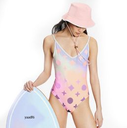 Traje de baño de diseñador Traje de baño para mujer de verano Playa sexy 1v bikini de gama alta moda mujer usa S-XL