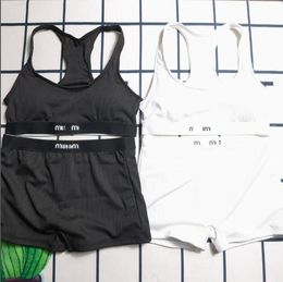 Swimwear designer pour femmes Suites de bain de plage Running Sportswear Yoga Tenues Bra Sous-vêtements