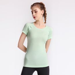 LL Designer T-shirt lulul yoga à manches courtes couleur unie lu sports taille en plastique serré fitness lâche jogging sports yoga vêtements femmes à manches courtes lulu hommes