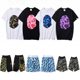 Designer T-shirt Hommes Femmes T-shirt Short de luxe Vêtements de sport pour femmes T-shirts décontractés Mode d'été Sports respirant fitness en plein air Shorts pour hommes