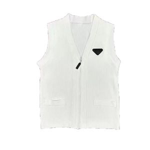 Designer-tanks Camis Chicken Heart V-Neck Design met een gebreide top voor dames zomer nieuwe slanke fit en mouwloos vest