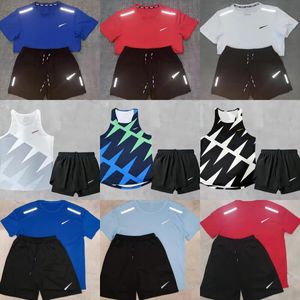 Designer Nocta Tech Fleece Survêtement Designer T-shirt Hommes Costume de sport Short à manches courtes Pantalon Uniformes d'entraînement d'athlétisme Ensemble d'entraînement de compétition sportive