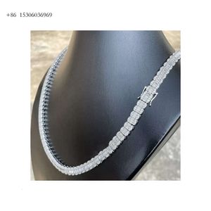Designer Tennis Chain Men and Women Diamond Jewelry voor Gifting beschikbaar tegen betrouwbare prijs van Indiase leverancier