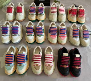 Diseñador zapatillas de tenis entrenadores para mujeres zapatos de cuero sucio de cuero sucio rojo rayas web zapatos casuales zapatos pisos vintage clásicos entrenadores de corredores con estilo cómodo