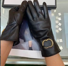 Diseñador Espesar Cinco Dedos Guantes Para Mujer Otoño Invierno Cálido Suave Color Negro Marca Impresión de Letras Genuino Piel de Oveja Cuero Cashmere Ski Glove