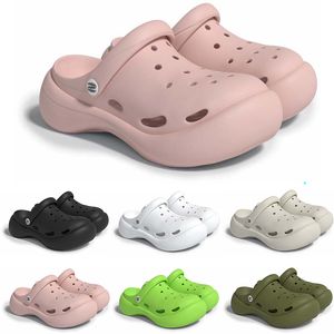 Livraison gratuite Designer trois diapositives sandales slipper sliders pour hommes femmes sandales gai mules hommes femmes pantoufles entraîneurs sandles color21