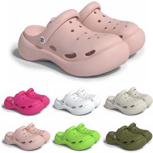 Livraison gratuite Designer trois diapositives sandales slipper sliders for hommes femmes sandales gai mules hommes femmes pantoufles entraîneurs sandles color38