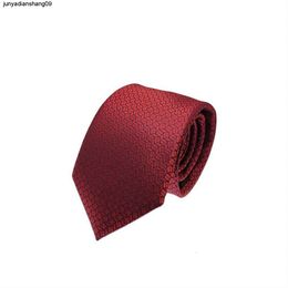 Diseñador Tie Brand Tie Mens Formal Poliéster Seda Profesional High-End Business Moda Jacquard Mano Kbqh
