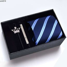 Caja de regalo de corbata de diseñador para hombre, conjunto de cuatro piezas a rayas de negocios, broche Formal negro de 8cm para novio de boda, Clip para Collar {categoría}