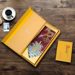 Caja de regalo de negocios con patrón de dragón dorado para hombre Nanjing Yunjin de diseñador para un compañero en el extranjero con estilo chino 0vww