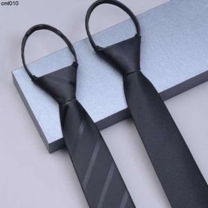 Designer Tie Silk Black Mens Zippered Robe formelle Business Version coréenne Paresseux et facile à tirer Young Narrow {category}