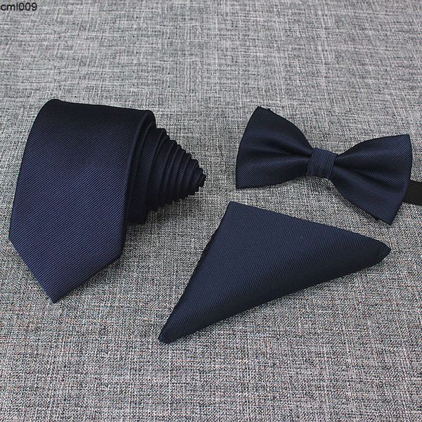 Diseñador Corbata Traje de tres piezas Vestido formal para hombre Negocios Casual Coreano Boda Novio Británico Arco Bolsillo Toalla Lup6