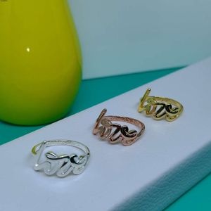 Ontwerper Tiff Band Ring Liefdesbrief Sterling zilveren trouwring Elegante luxe merkringen voor vrouwen Mannen Paar Element Sieraden Terug Liefde Ringen Belofte