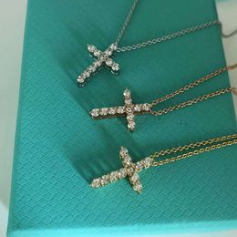 Designer Tiffanyjewelry ketting S925 Sterling Silver Cross Pendant ketting vrouwelijke roségoud minderheid Mens licht luxe sleutelbeen ketting