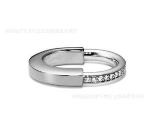 Ontwerper tiffay en co s925 zilver V goud materiaal woon-werkverkeer gepersonaliseerd ontwerp gevoel U-vormige diamanten ring
