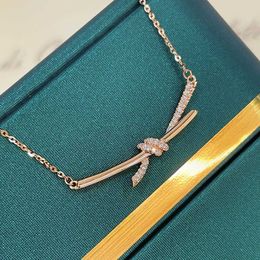 Designer tiffay and cos nouveau collier noeud femmes demi diamant torsadé corde collier chaîne or rose avec chaîne de cou plaquée 18 carats