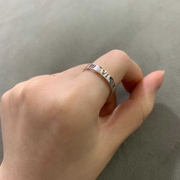 Diseñador tiffay s925 Anillo de plata de ley para todo el cuerpo Moda Versátil Personalizado Nueva categoría de edición para hombres y mujeres