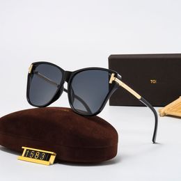 Designer Tom Fornd Classic Sunglasses_ Designer bril voor mannen en vrouwen ideaal voor outdoor strandactiviteiten van
