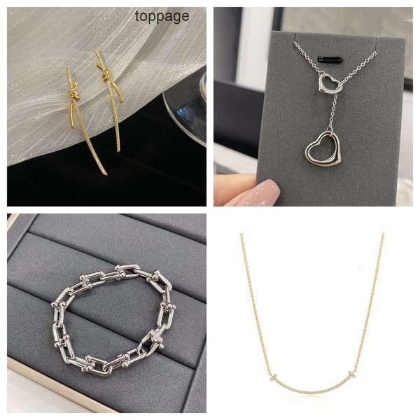 Diseñador Top Classic Pulsera Pendientes de venta caliente para mujeres Día de la madre de la hija Graduación Cumpleaños Brazalete Pulsera Joyería para damas Regalo de amor