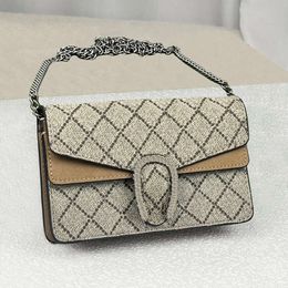 Diseñador de alta calidad Bolso de hombro Cadena de serpiente bolso Bolso Cross Body Bold Bolsan Moldanes Mesas Mini Bolsas 75