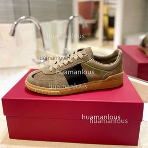 Designer bijvulde nieuwe echte lederen trainer schoenen comfortabel low valenstino paar training platte bodem kanten Sneakers sport vrouwen casual 0q9k