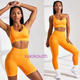 Designer Tops Sexy Lul Women Yoga Underwear Sous-tricot en tricot High Elastic Sports Running Fitness Pant