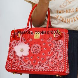 Sac fourre-tout design 30cm 10A qualité miroir rouge total broderie faite à la main style limité sac à main en tissu patchwork style spécial personnalisé avec boîte orange originale