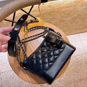 Bolso Tote de Diseñador Gabrielle Pequeño Hobo Organizador para Mujer Bolso Clásico de Cuero Bandolera con Bolso de Hombro con Cremallera Negro 20CM