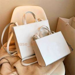 Sac fourre-tout designer sac à main en cuir souple Luxe Sacle Small Cross Body Fashion Shopping Crossbody Sacs Purse portefeuille Satchels Femme Lady Dhgate