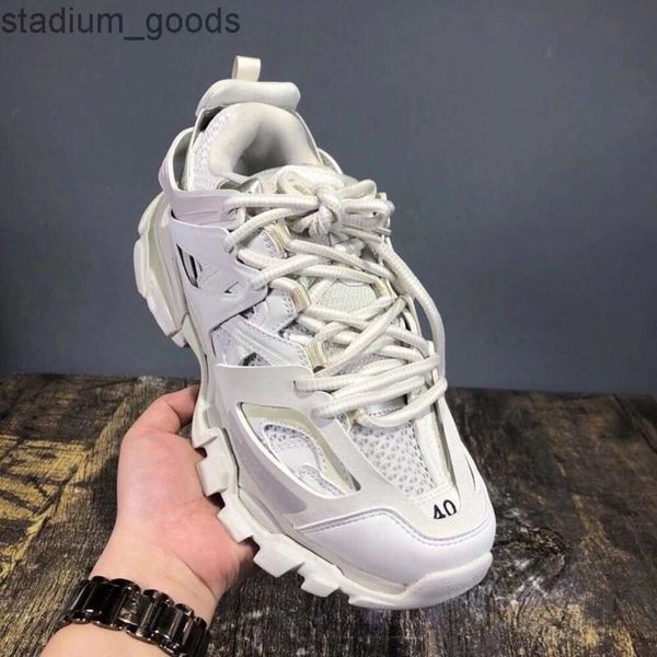 Designer Track BalenciGaas Sneakers femmes Bananagalies Trainers Luxury Chaussures de sport tendance Chaussures de mode Sneakers décontractés pour hommes Femmes 36w6