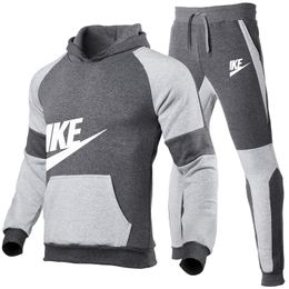 Designer Survêtement Casual Sportsuit hommes Sweats à capuche Sportswear Manteau Pantalon Hommes Set Sweat joggeurs À Capuche