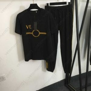 Designer Survêtement Deux Pièces Ensemble Femmes Costume De Jogging Modèle Classique Lettre Brodée Embelli T-shirt À Manches Courtes Avec Pantalon Occasionnel Vêtements Pour Femmes D'été