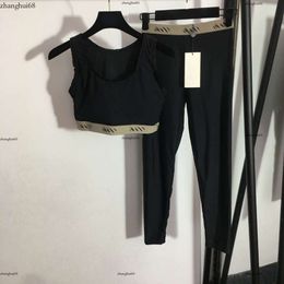 Diseñador Track Supration Women Brand Women's Clothing Summer Yoga Set de dos piezas LOGO LOGO LOGO Damas Camiseta de tanque de la cintura Vista de chaleco de chalecos Mayo 06