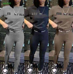 Designer Trainingspak Dames Broekpak Tweedelige joggingbroek voor dames Nieuwe letters Gedrukt Korte mouw Sexy mode Panty's Pakken Yogabroek Essentialsweatshirts T67787