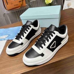 Designer Trainer Prad Skate Shoes Luxury Run Fashion Sneakers Women Men Sportschoen Chaussures Casual Classic Sneaker Woman GFHBVN