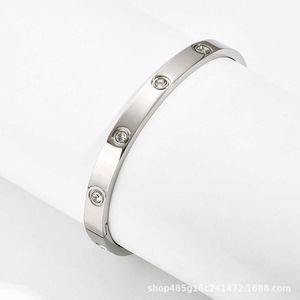 Designer Trend Titanium Steel Carter même style Bracelet Internet Bracelet Mâle et femelle EXQUISILE POLUDEMENTS EXQUILE XQZB