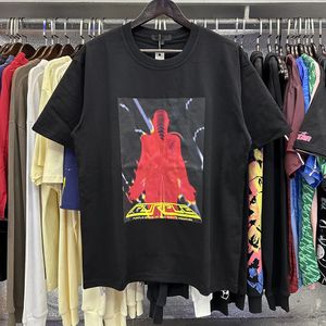 T-shirt de dessin animé de créateur pour le coton pur décontracté pour hommes à manches courtes en vrac rond graffiti imprimé noir t-shirth95c