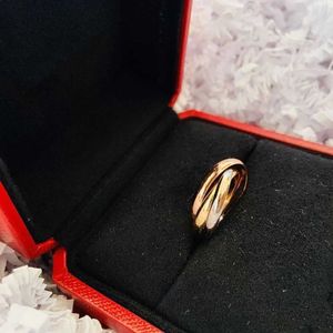 Designer Trendy CNC Sculpture Reproduction High Edition Gold Plated Three Ring With Colors Cross Couple for Men and Women F3YH